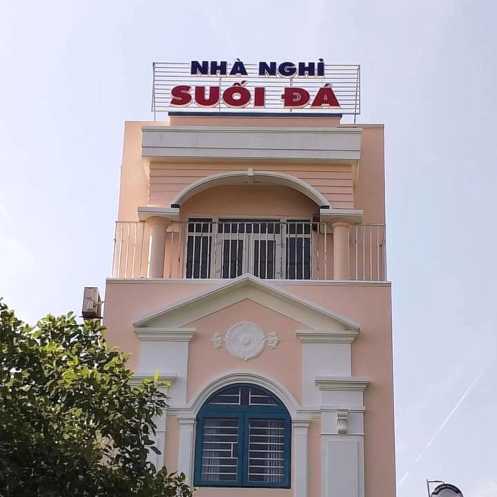 Oyo 1187 Suoi Da Motel Da Nang Exterior foto